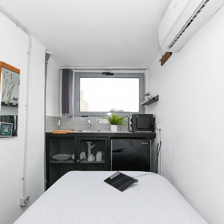 Monastiraki City Sleepbox- Unspoiled Athens Apartments Zewnętrze zdjęcie