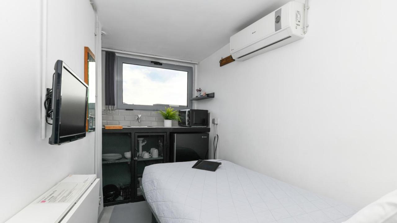 Monastiraki City Sleepbox- Unspoiled Athens Apartments Zewnętrze zdjęcie